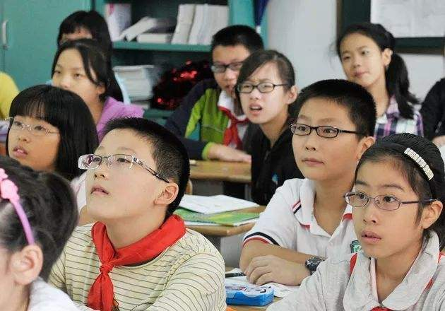 近視率不斷攀升，愛(ài)大愛(ài)提醒您預(yù)防措施需到位