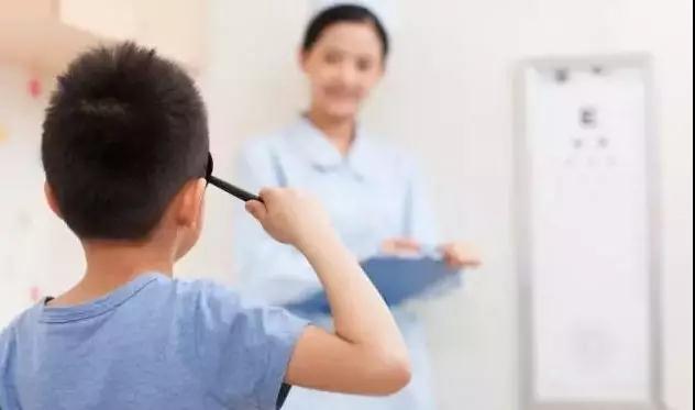 近視能拖延嗎？