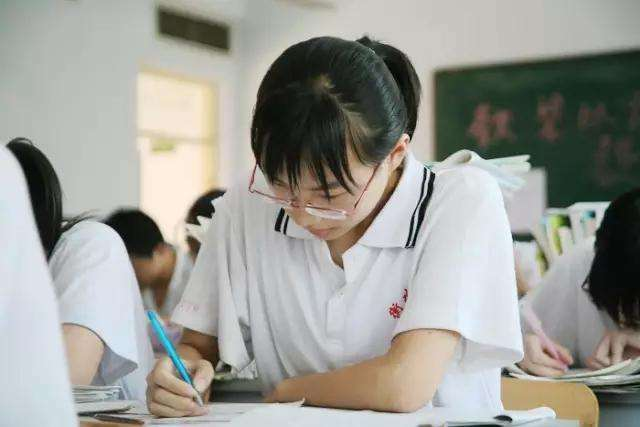 期末在即，愛大愛為莘莘學(xué)子提供護眼支持